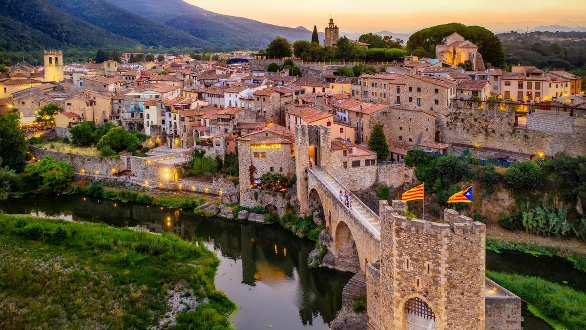 Besalú, uno de los pueblos más bonitos de Cataluña